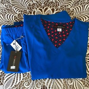 Koi Basics Becca Scrub Top & Holly Cargo Pants
